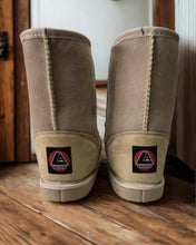 Load image into Gallery viewer, Ladies Short Viking Boots