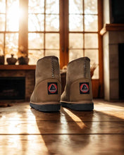 Load image into Gallery viewer, Ladies Short Viking Boots