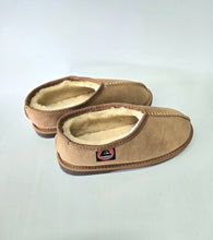 Load image into Gallery viewer, Mens Clarence Slippers
