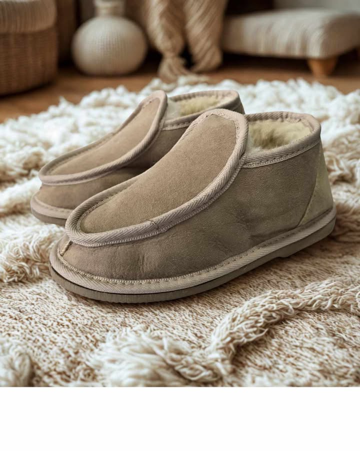 Ladies Deluxe Slippers
