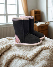 Load image into Gallery viewer, Kids Short Classic Boots
