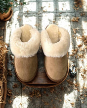 Load image into Gallery viewer, Mens Scuff with Collar
